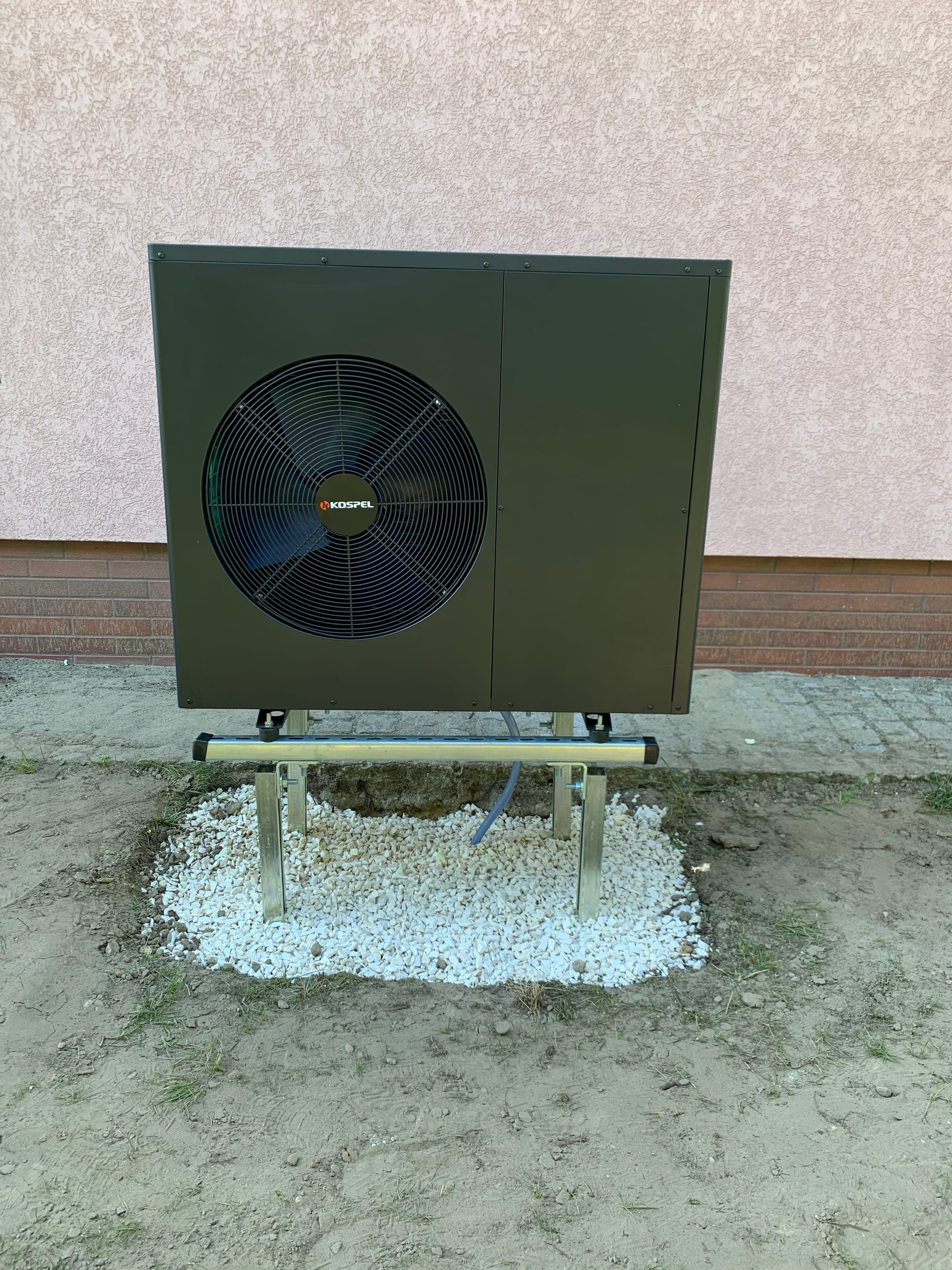 Fotowoltaika 10 kWp + Pompa ciepła Kospel Monoblok — zdjęcie 3