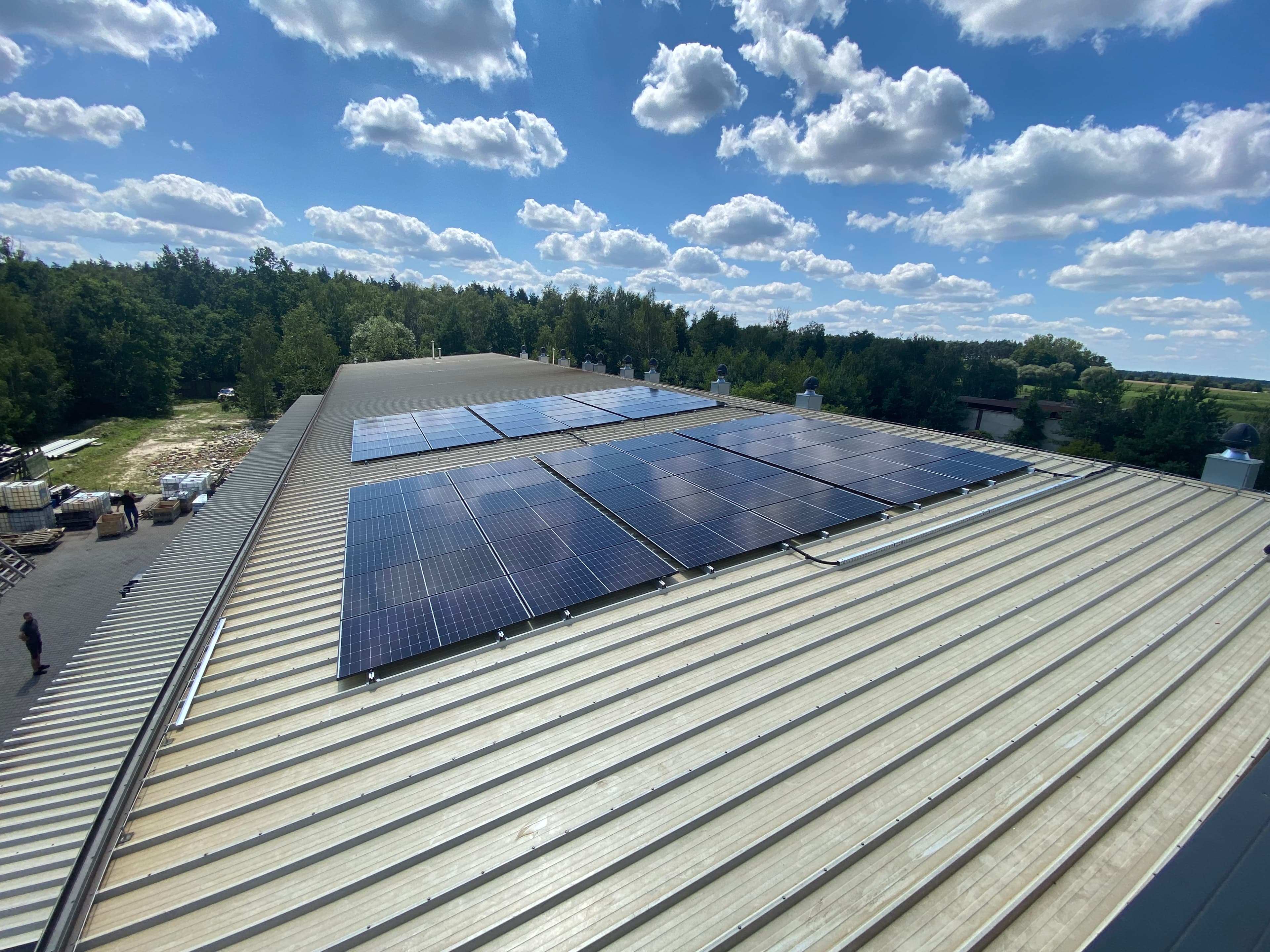 Fotowoltaika 50 kWp — zakład produkcyjny